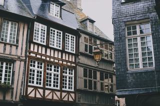 Métallerie à Rennes : bâti, climat et artisans